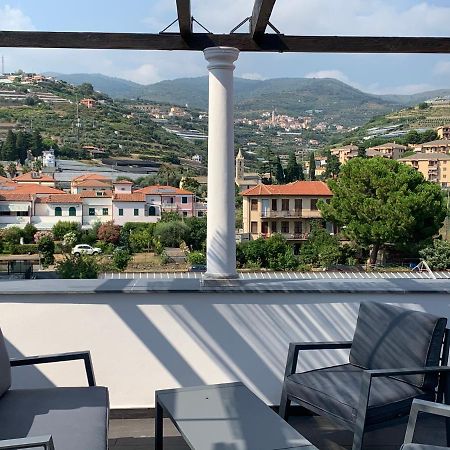 Apartamento Casa del Poeta Riva Ligure Exterior foto